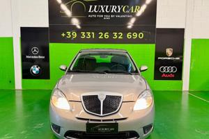 Lancia Ypsilon 1.4 16V MomoDesign