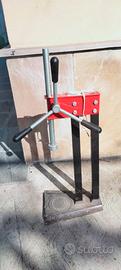 tappatrice manuale per tappi a corona