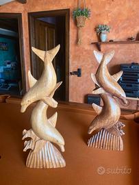 Scultura delfini legno intagliati a manoalto 51 cm