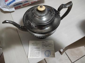 Teiera Victoria Silverplate