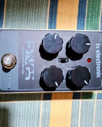 pedale distorsione tc electronics fangs 