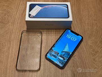 iPhone XR azzurro