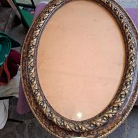 corbice ovale si tratta di una coppia d cornici ov