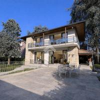 VILLA SINGOLA A MILANO