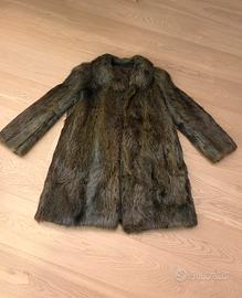 Pelliccia vera di castoro con sfumature verdi
