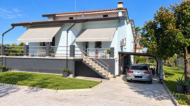 Casa unifamiliare ristrutturata A2 e lotto edifica