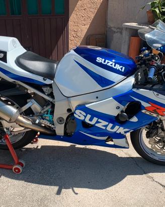 Suzuki GSX 750R