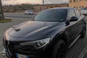 Alfa romeo stelvio total black