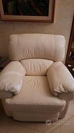 Poltrona come da fotografia.