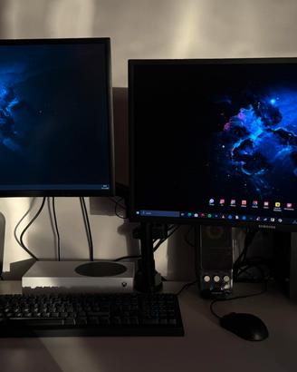 SAMSUNG C27FG73  CURVED MONITOR 27” DA GAMING