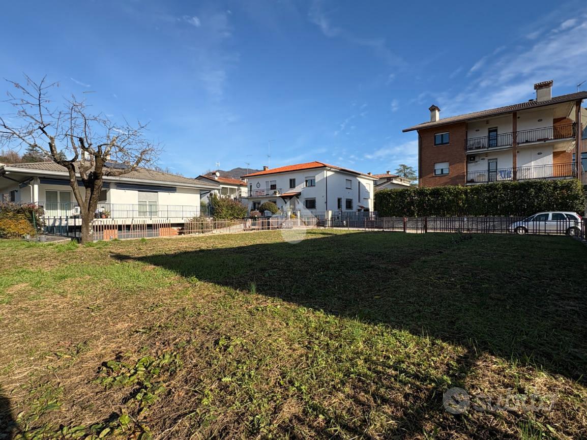 TER. RESIDENZIALE A TARCENTO - Vista 2