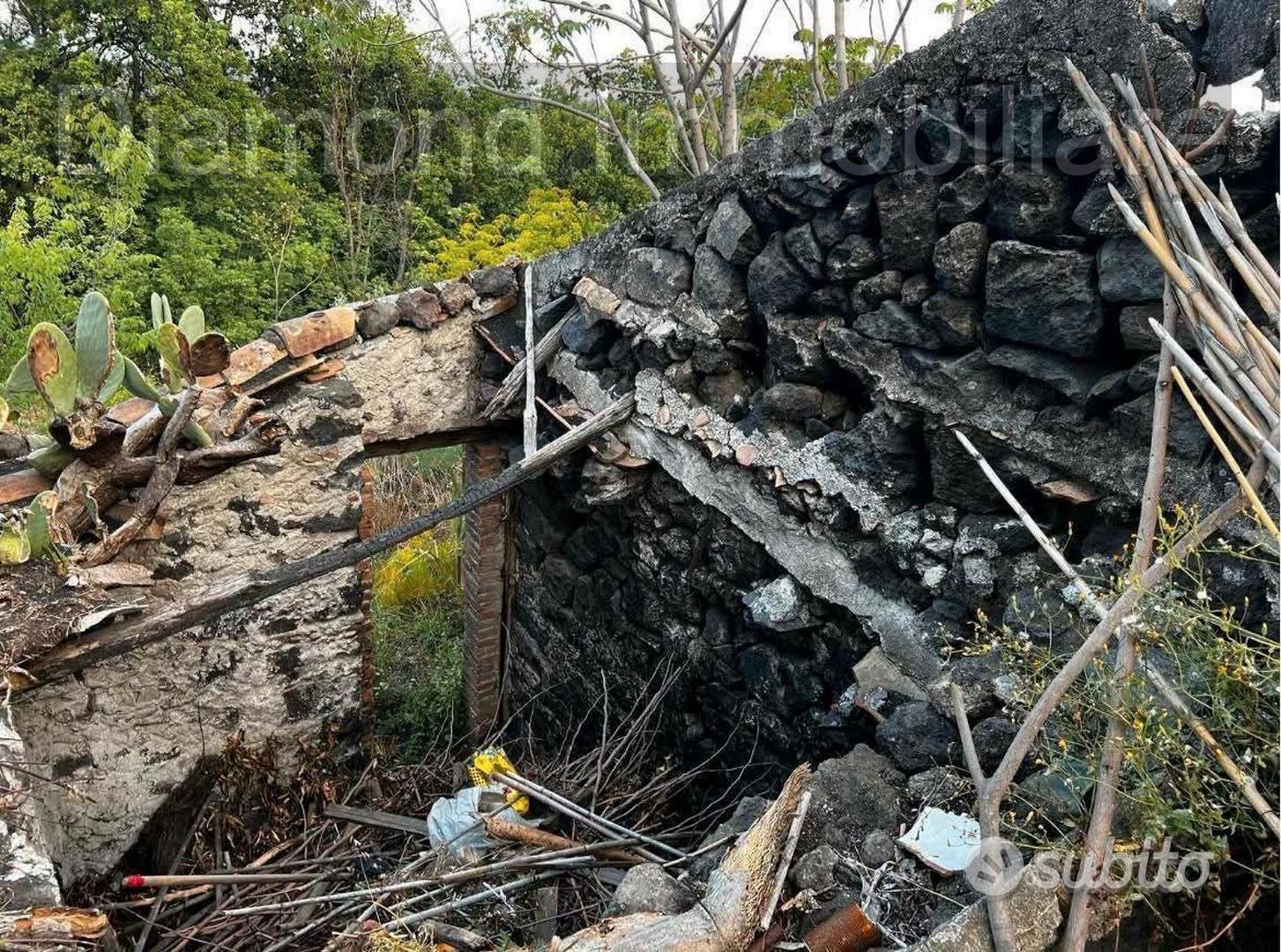 Terreno edificabile con rudere a Macchia di Giarre - Vista 4