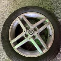 Pneumatici con cerchi smart 453