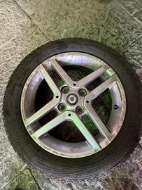 Pneumatici con cerchi smart 453