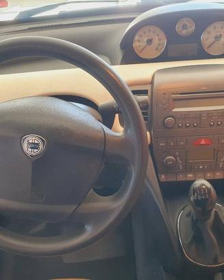 Lancia Y devioluci alette plafoniera cassetto