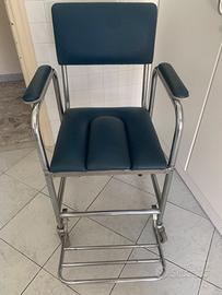 Sedia comoda WC a rotelle