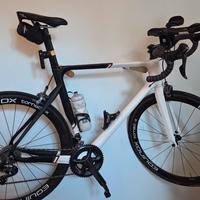 Bicicletta da strada XL Ultegra e accessori inclus
