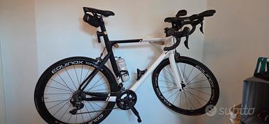 Bicicletta da strada XL Ultegra e accessori inclus