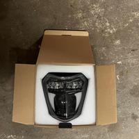 Faro led KTM