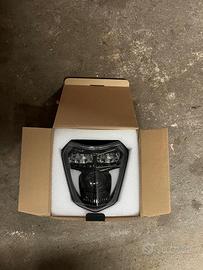 Faro led KTM