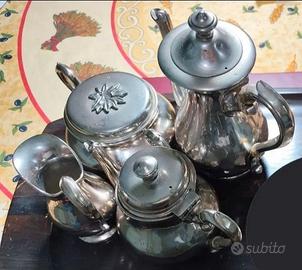 Servizio da tè e caffè argentato Broggi
