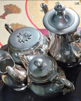 Servizio da tè e caffè argentato Broggi