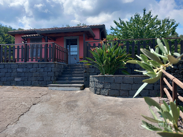 Chalet Etna Nord ultime disponibilità 14 posti