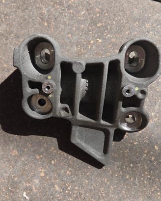 Supporto-Staffa Motore Destra PSA Stellantis