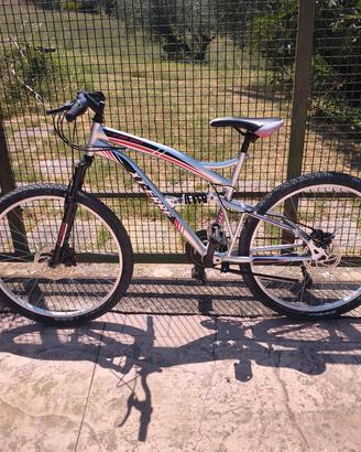 Bici N 3 - Mountain bike Bianchi - Marin - XT-Erre