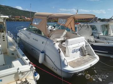 Barca Sessa Oyster 25 cabinata.