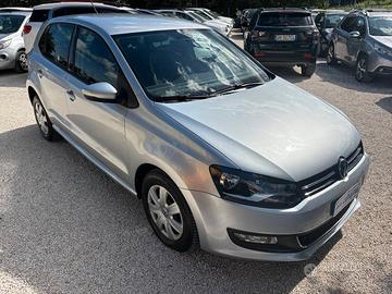 Volkswagen Polo 1.6 TDI Highline - 2013