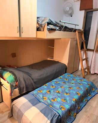 Letto a castello con 3 letti + mobili