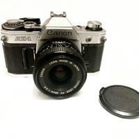 Macchina fotografica Canon AE-1 con 28mm