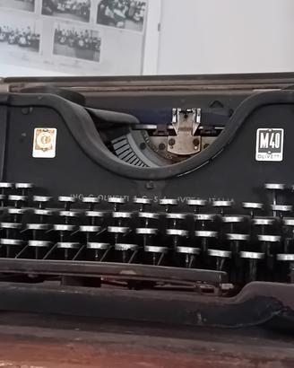 Macchina da scrivere Olivetti M40