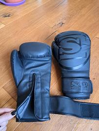 Guantoni kick boxing