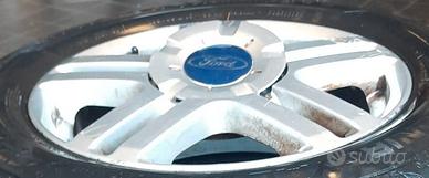 4 CERCHI IN LEGA R 15 4 FORI CO0MPLETI DI GOMME