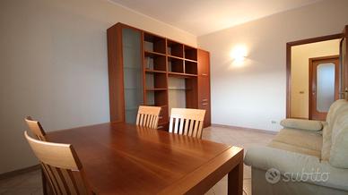 ARREDI SALA E CAMERA DA LETTO