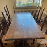 Tavolo e sedie legno massiccio