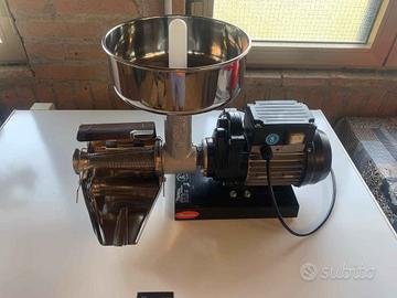 SPREMIPOMODORI REBER