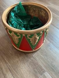 Vaso in legno a forma di tamburo