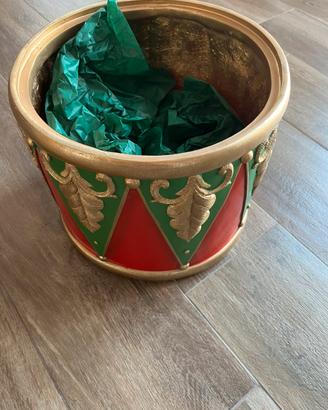 Vaso in legno a forma di tamburo