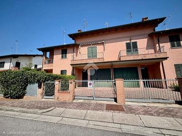 VILLA A SCHIERA A ALFONSINE