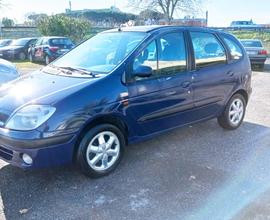 Renault Megane Scenic 1.6 RXT