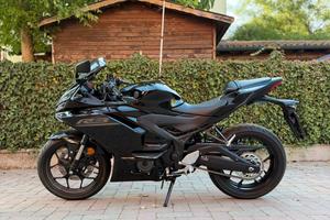 Yamaha YZF R3 2025 - NUOVA