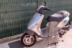 Piaggio zip 50 cc 4T anche scambiamo con moto 50cc