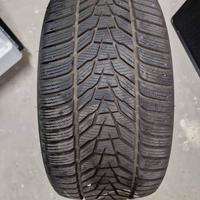 gomme invernali  255/35/19 hankook winter icept 3 