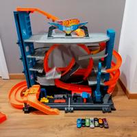 Mega Garage City Hotwheels 5 macchinine Omaggio 