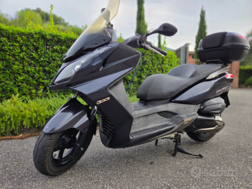 Kymco downtown 300i