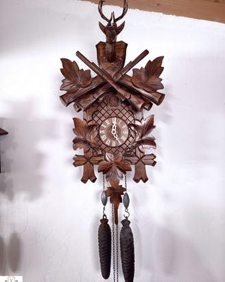 176364 Antico orologio a cucù tipo foresta nera