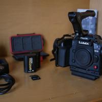 Panasonic Lumix GH6 Kit + accessori
